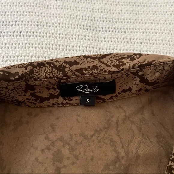 Rails Noemi Top in Brown Snakeskin - Picture 8 of 13